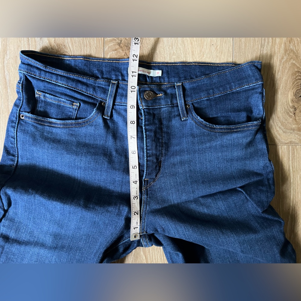 LEVIS 311 Shaping Skinny Jeans EUC - Picture 4 of 8